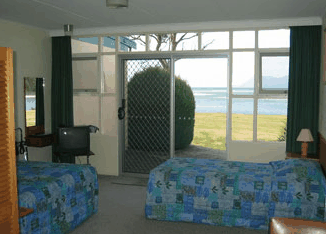 Island View Motel - thumb 2