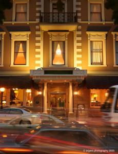 Hadley's Orient Hotel - Tourism Cairns 0