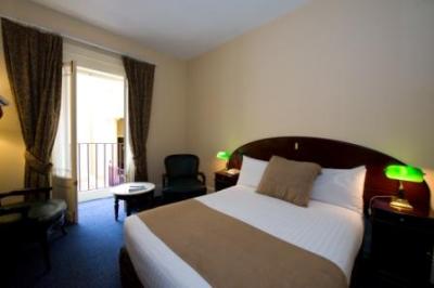 Hadley's Orient Hotel - Tourism Cairns 1