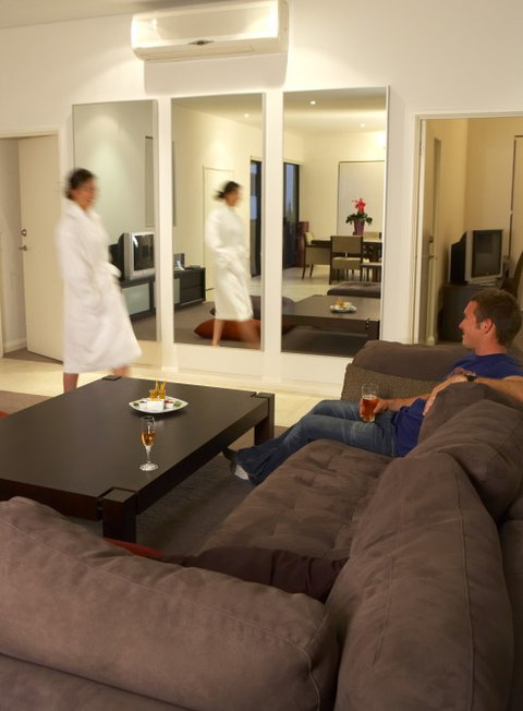 Wyndham The Outram Hotel Perth - Tourism Cairns 5