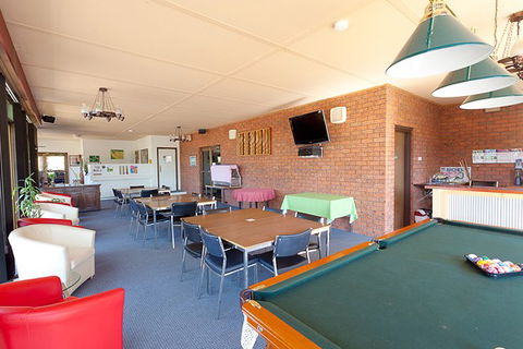 Statesman Motor Inn - Tourism Cairns 3