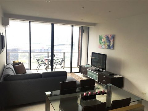 Harbour Escape Apartments Docklands - Tourism Cairns 2