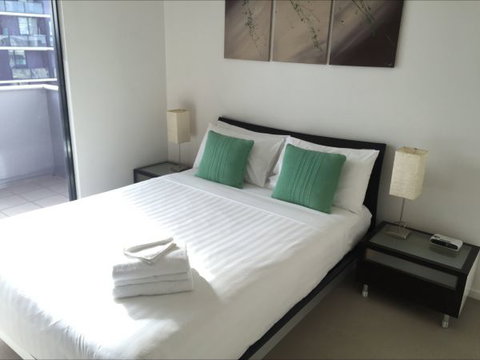 Harbour Escape Apartments Docklands - Tourism Cairns 7