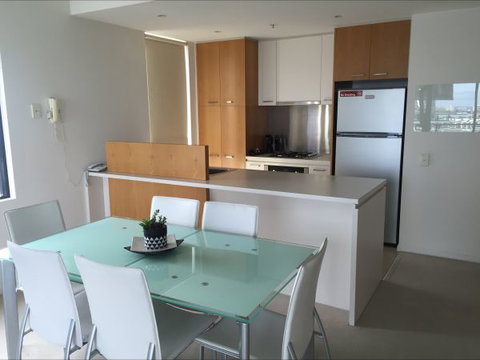 Harbour Escape Apartments Docklands - Tourism Cairns 9