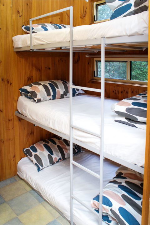 Beechworth Cabins - Tourism Cairns 2