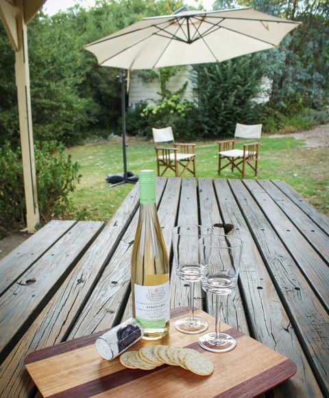 Beechworth Cabins - Tourism Cairns 7