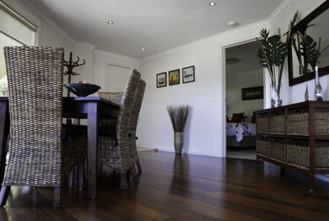 C-Deck Beach House Apartment - Tourism Cairns 4