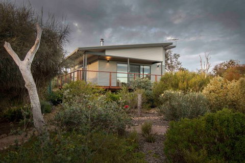 Coorong Cabins - Tourism Cairns 3