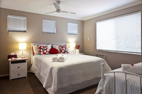 Como Bed And Breakfast - Tourism Cairns 1