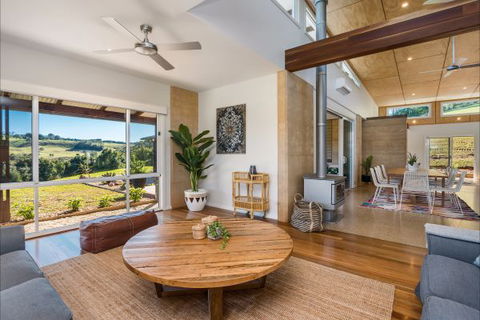 Hinterland Harmony - Tourism Cairns 4