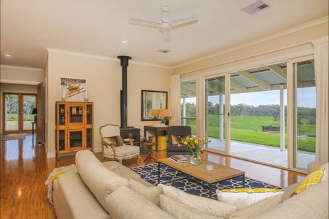 Jura House - Tourism Cairns 2