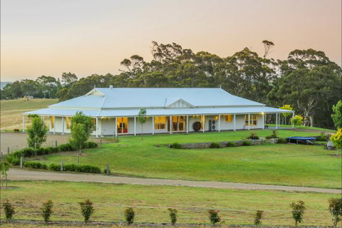 Jura House - Tourism Cairns 4