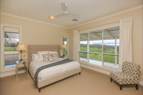 Jura House - Tourism Cairns 5