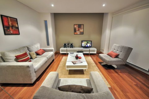 La Loft Apartments - Tourism Cairns 3