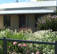 Willowbrook Cottages BB's - Tourism Cairns