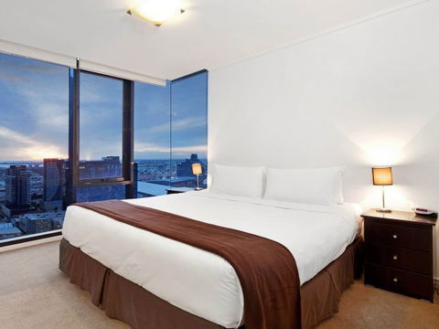 Melbourne Tower Apartment - Tourism Cairns 0