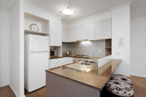 Melbourne Tower Apartment - Tourism Cairns 2