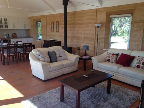 Muntiri Lodge Eco Retreat - Tourism Cairns 2