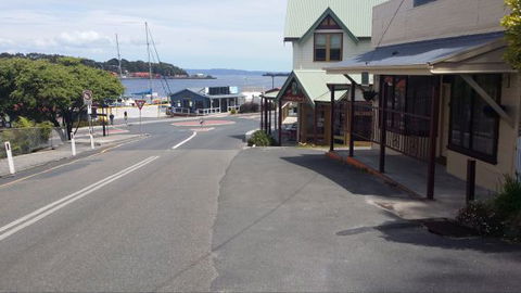 Olivia's Suite - Tourism Cairns 1