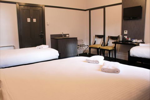 Royal Hotel Ryde - Tourism Cairns 3