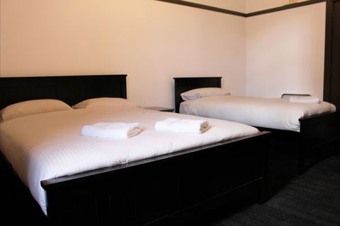 Royal Hotel Ryde - Tourism Cairns 4