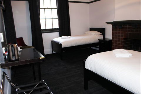 Royal Hotel Ryde - Tourism Cairns 7