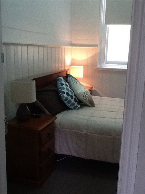 Royal Hotel Snake Valley - Tourism Cairns 4