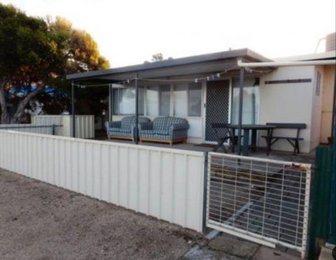 Samuel's Shack - Tourism Cairns 3