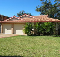 Seawest - Hawks Nest Accommodation - Tourism Cairns