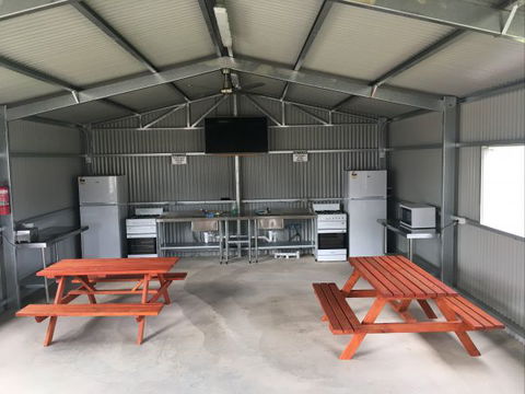 Waikerie Holiday Park - Tourism Cairns 2