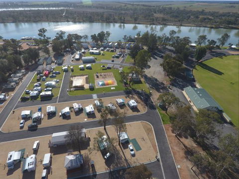 Waikerie Holiday Park - Tourism Cairns 3