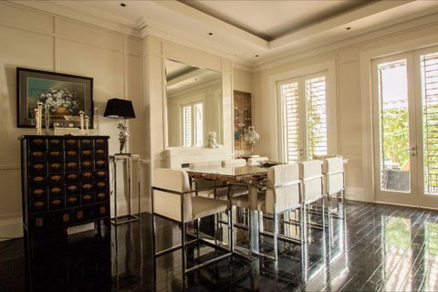 Woollahra Terrace - Tourism Cairns 2