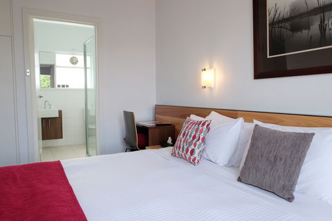 Apartments Of South Yarra - Tourism Cairns 4