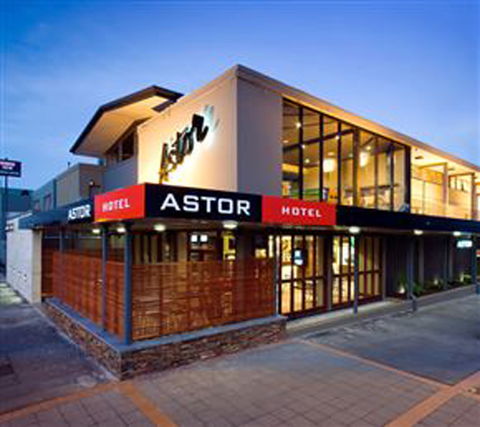 Astor Hotel And Astor Suites - Tourism Cairns 0