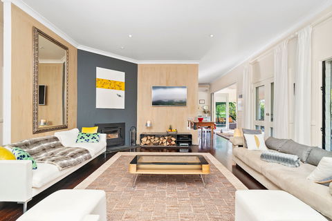 Bellbird - Tourism Cairns 4