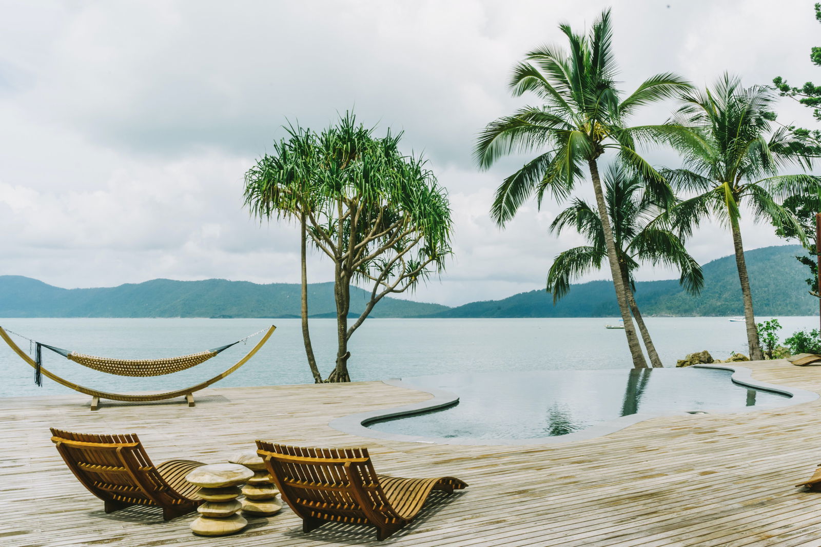 Whitsundays QLD Tourism Cairns