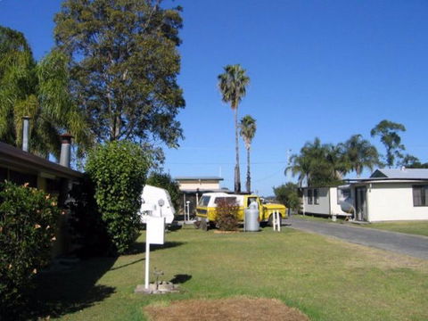 Browns Caravan Park - Tourism Cairns 0