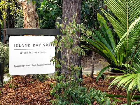 Kingfisher Bay Resort - Tourism Cairns 8