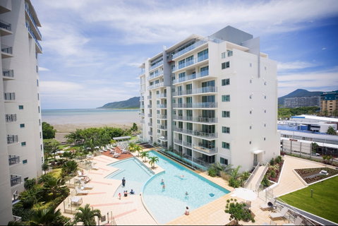 Mantra Trilogy - Tourism Cairns 0