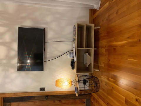 Mannaburne Cabin - Tourism Cairns 5