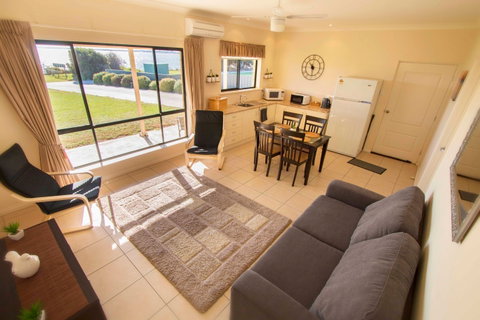Pelican Perch Retreat - Tourism Cairns 3