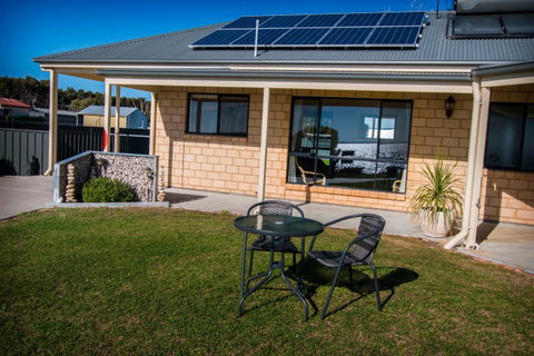 Pelican Perch Retreat - Tourism Cairns 8