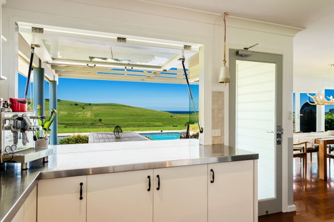 Seacliff House - Tourism Cairns 2