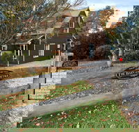 Arcadia Cottages at Cambewarra - Tourism Cairns