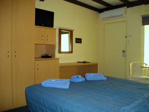 Benjamin Singleton Motel - Tourism Cairns 1