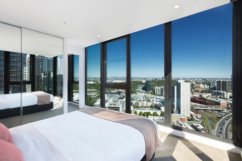 City Tempo - Power Street - Tourism Cairns 0