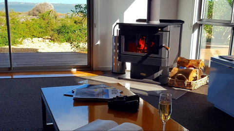 Coorong Waterfront Retreat - Tourism Cairns 1