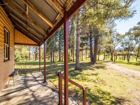 Daffodil Cottage - Tourism Cairns 3