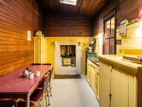 Daffodil Cottage - Tourism Cairns 4