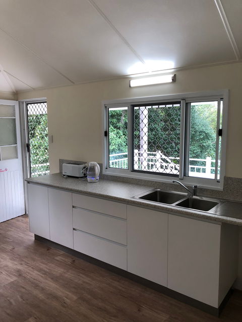 Daggoombah Holiday House - Tourism Cairns 6